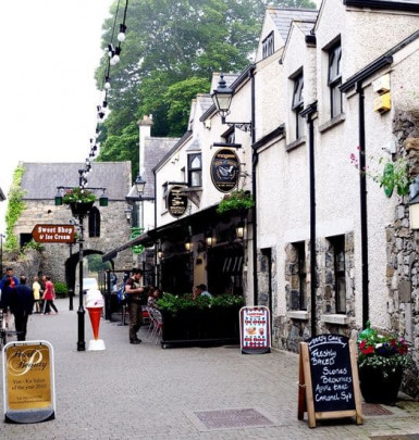 Fdfeacaea   carlingford ireland sign lighting www.hillyard-house.co.uk